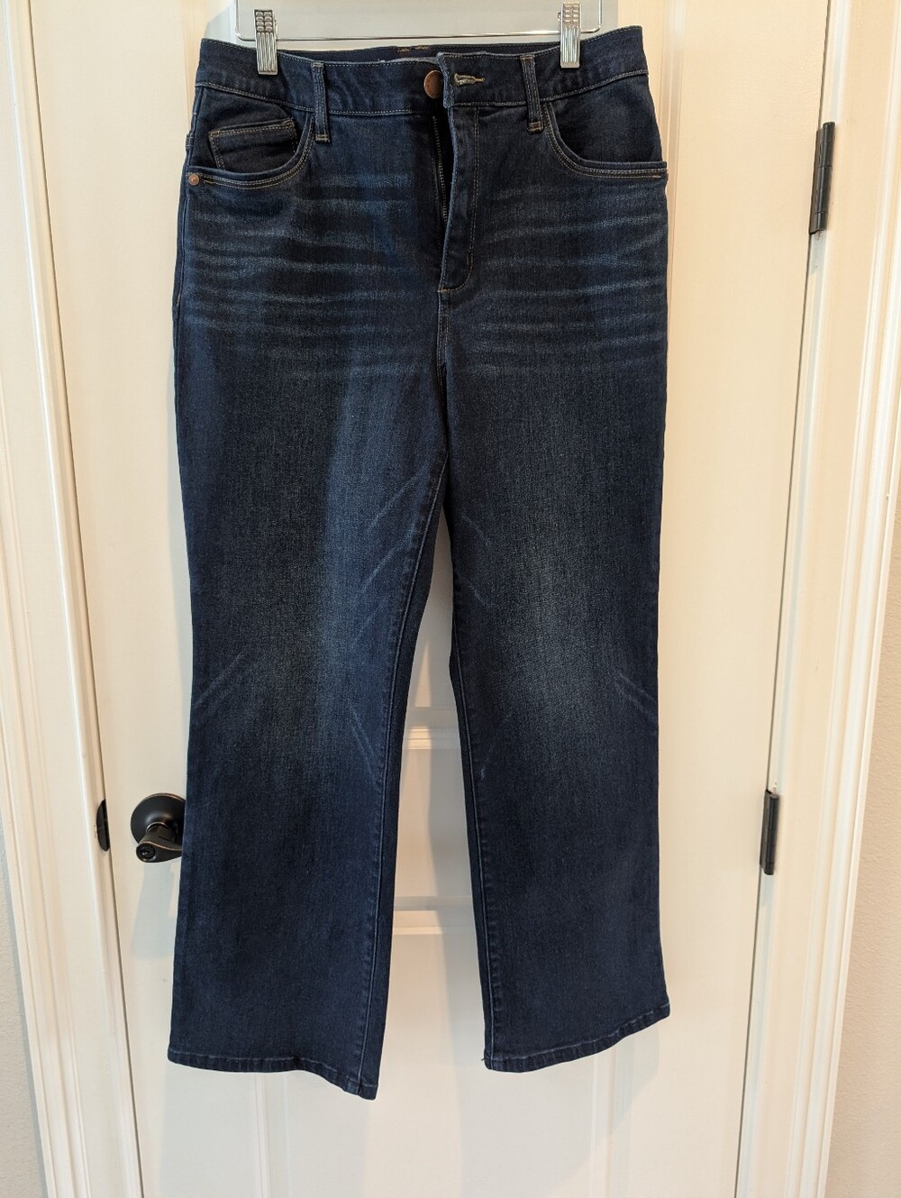 Wit & Wisdom Straight Leg Jeans in Dark Blue Wash